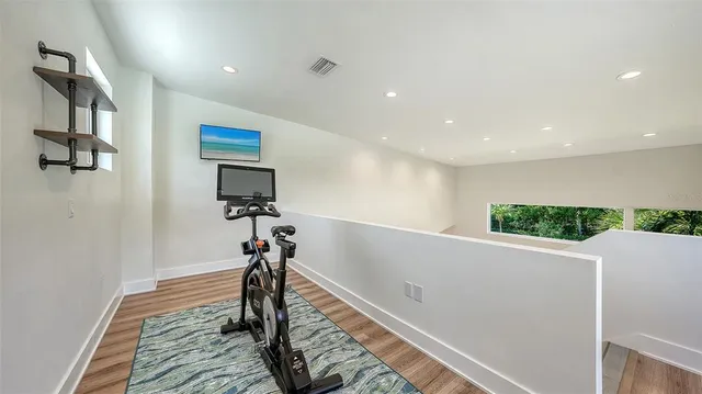 $1,395,000 | 2254 Hawthorne Street, Sarasota, FL 34239