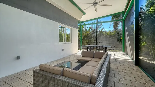 $1,395,000 | 2254 Hawthorne Street, Sarasota, FL 34239