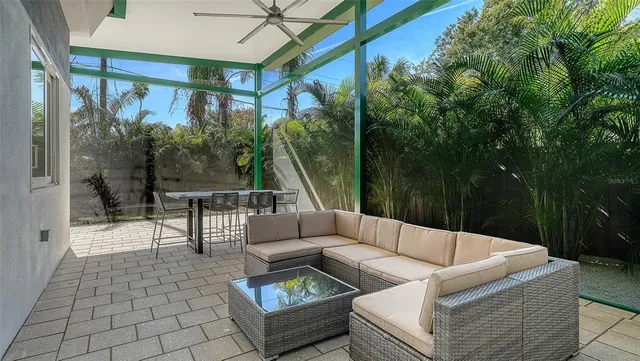 $1,395,000 | 2254 Hawthorne Street, Sarasota, FL 34239