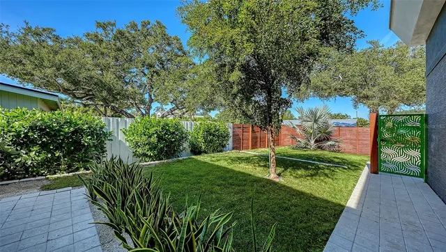 $1,395,000 | 2254 Hawthorne Street, Sarasota, FL 34239