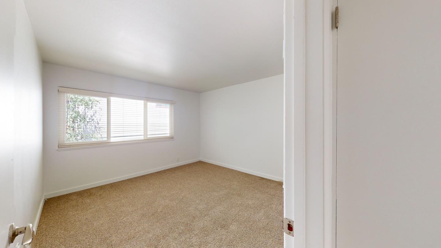 109 Professional Center Parkway San Rafael, CA 94903 - Photo 5 of 16 an empty room with a window