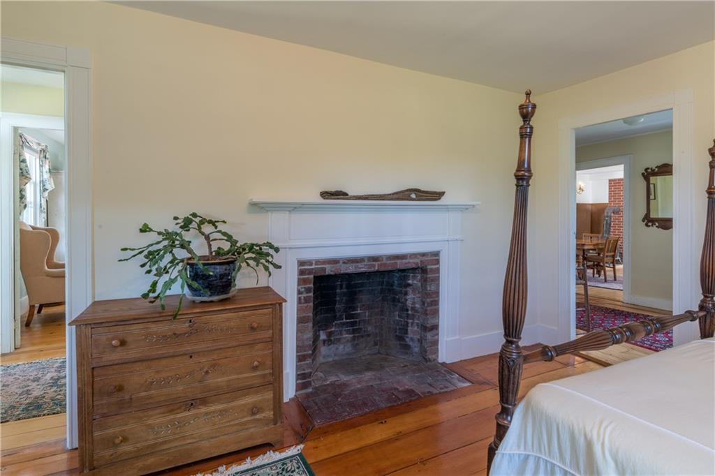 765 Middle Road Woolwich, ME 04579 - Photo 9 of 35 1st Floor Bedroom