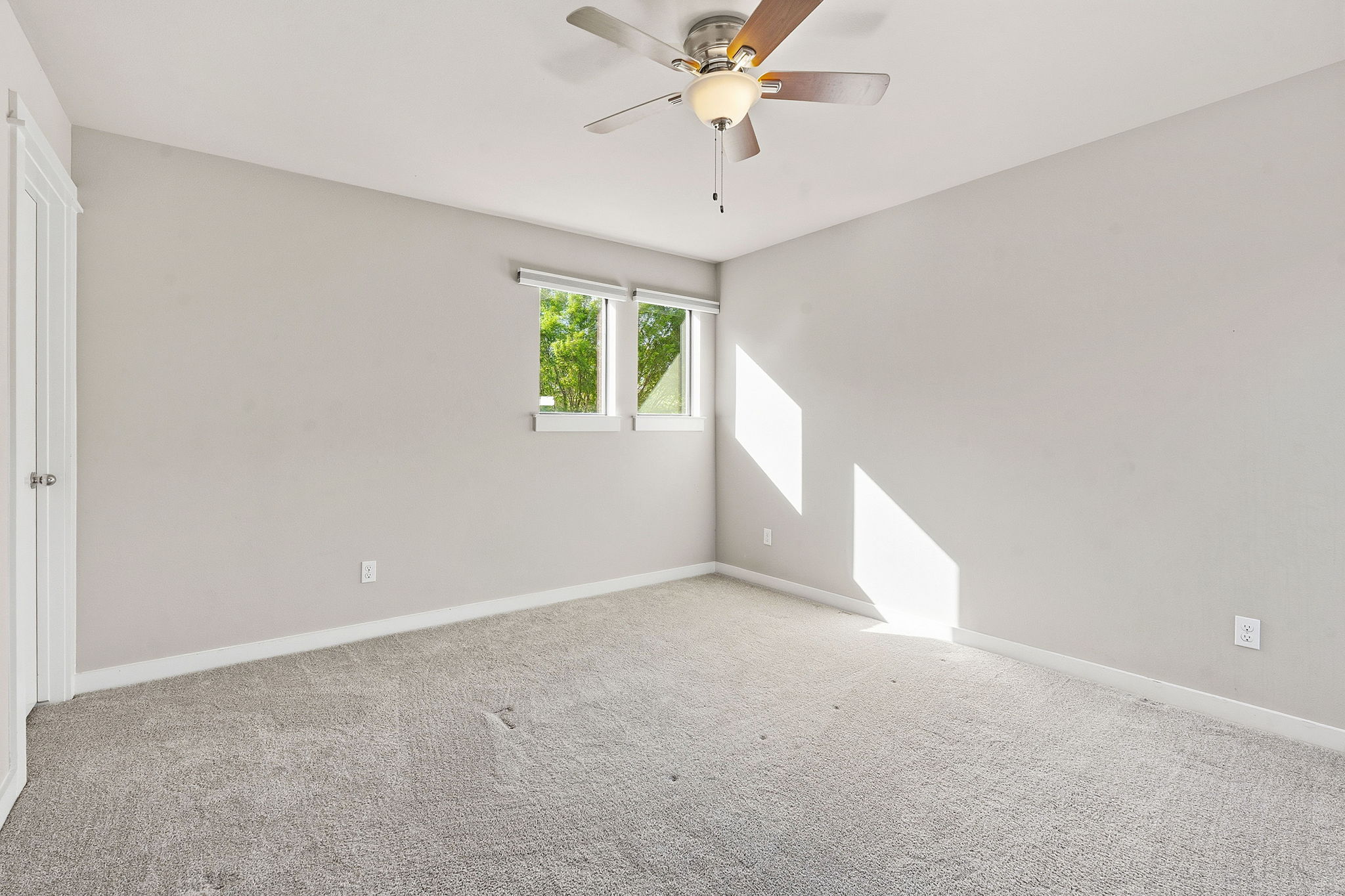 2911 Corbin Lane Austin, TX 78704 - Photo 18 of 37 a view of an empty room with a window
