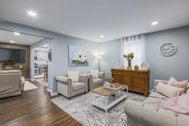 $489,900 | 9 Granite Street, Milford, MA 01757