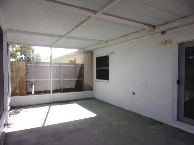 a view of empty room with window