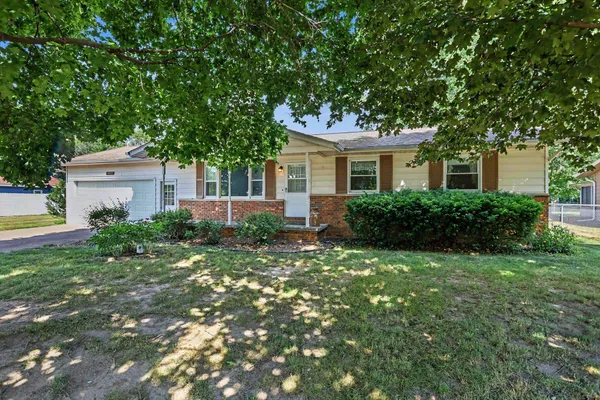 $204,900 | 4823 Byron Drive, Vassar, MI 48768