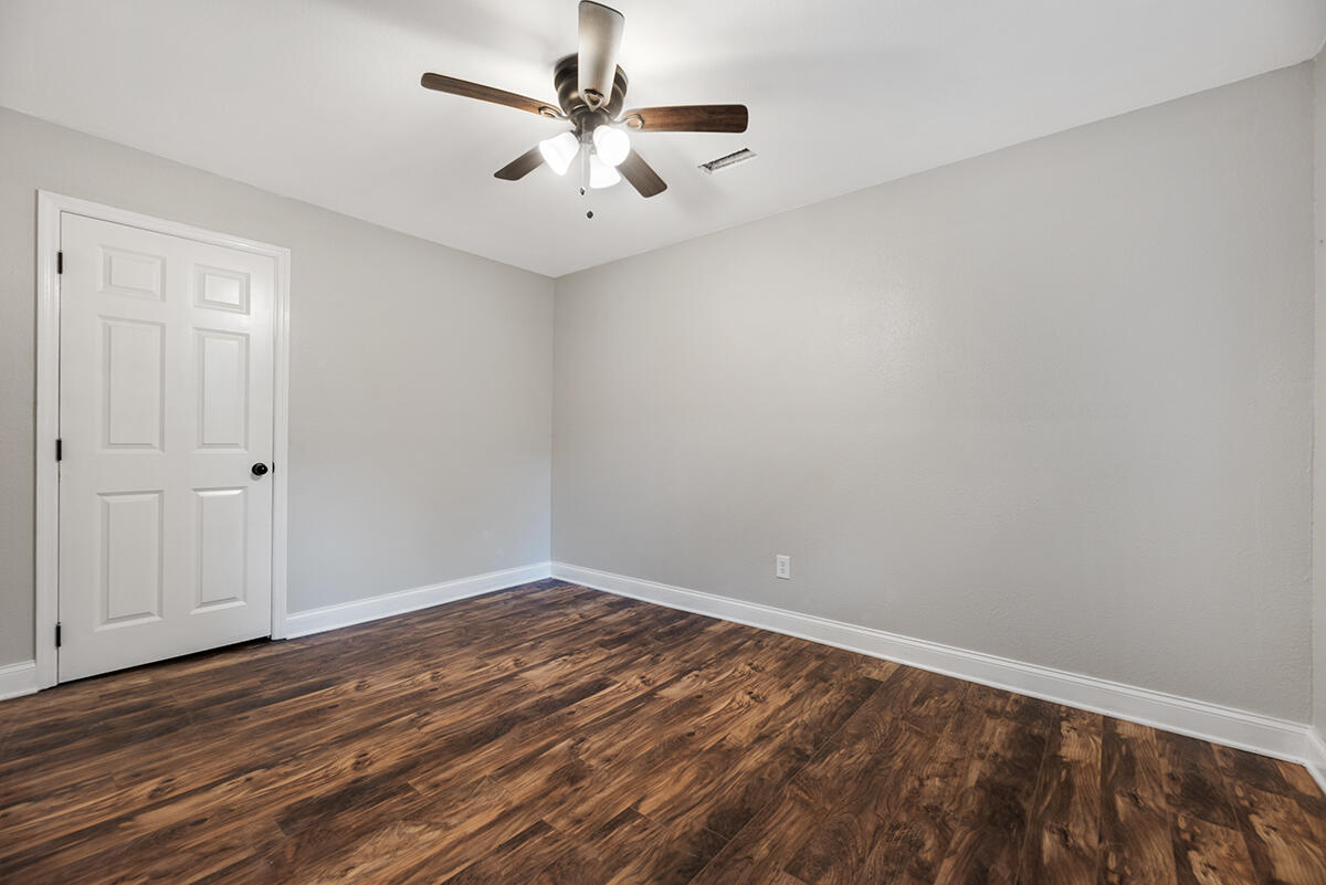 1697 Oakland Road Philadelphia, TN 37846 - Photo 19 of 34 DSC_2481