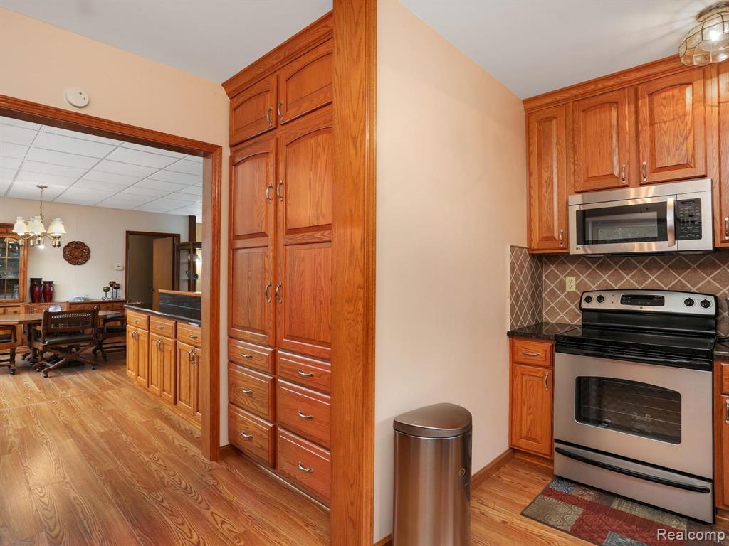 3003 Lakeshore Road Lexington, MI 48450 - Photo 15 of 51 Gallery Image 15