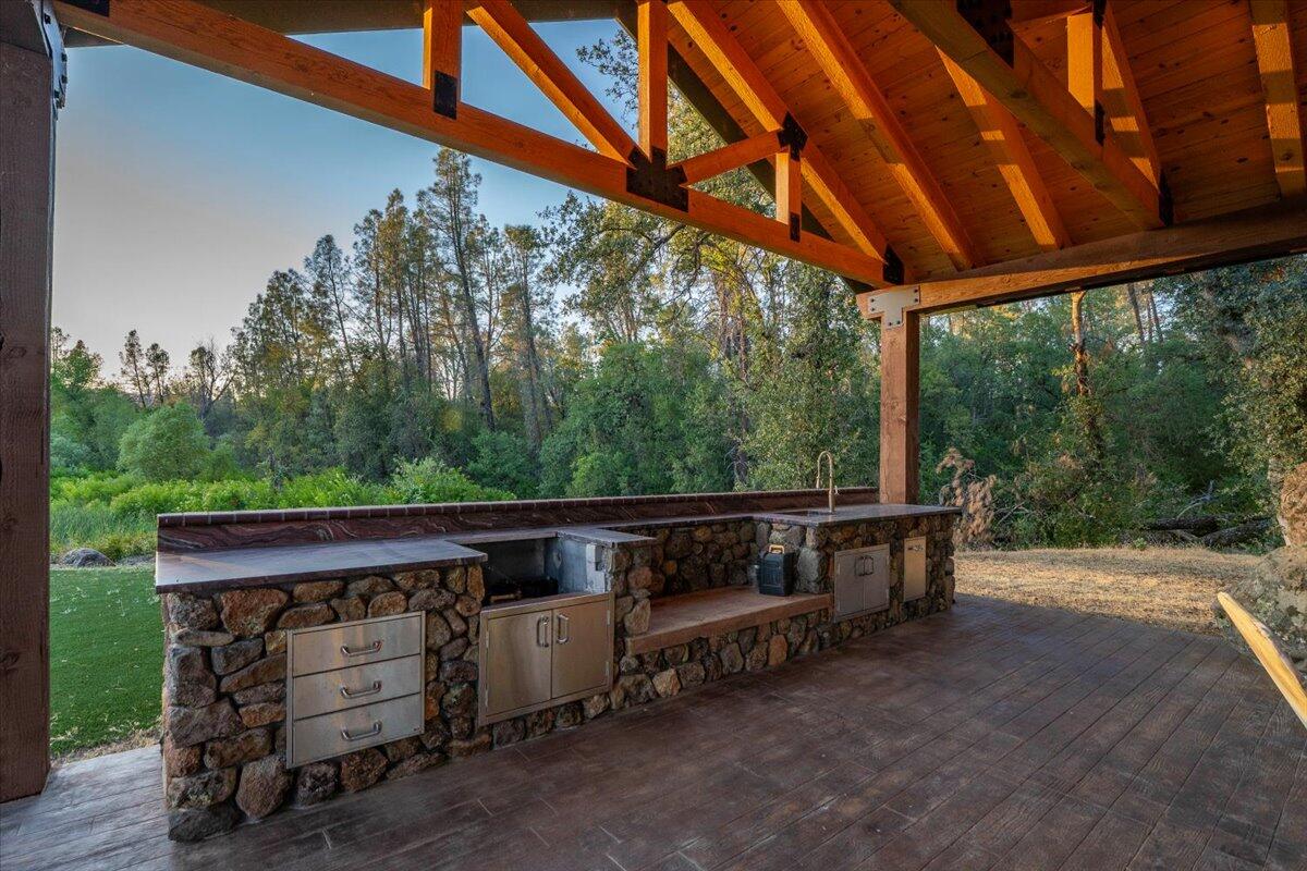 8499 Simmons Road Redding, CA 96001 - Photo 10 of 33 28-8499 Simmons Rd - 070926E-22