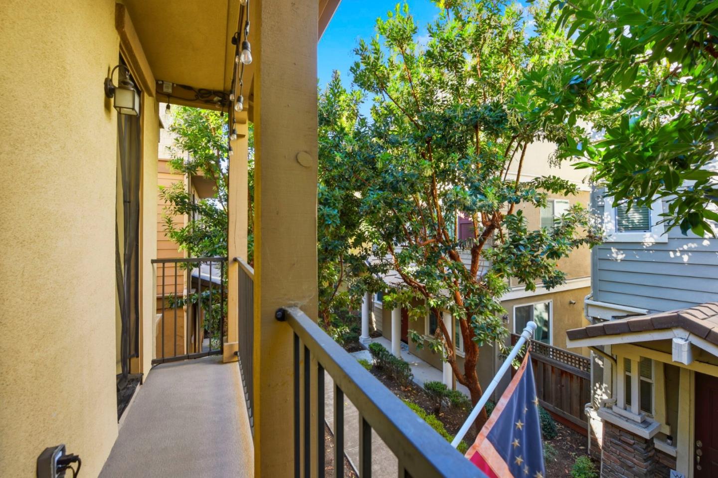 56 Regency Place Hayward, CA 94544 - Photo 34 of 43 a view of an outdoor space