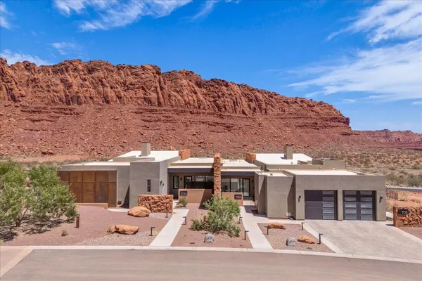 $1,995,000 | 705 Sanctuary Place, Ivins, UT 84738