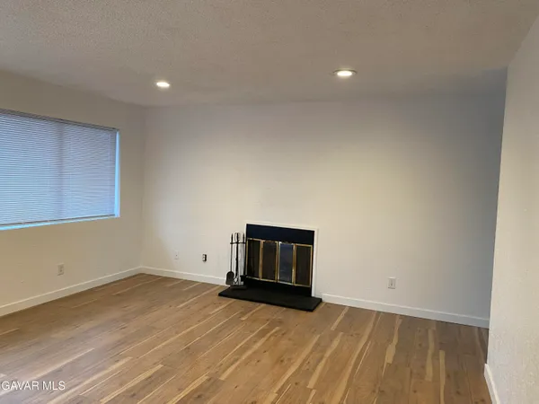 $1,695 | 21401 Golden Hills Boulevard, Unit D, Tehachapi, CA 93561