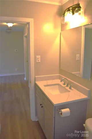 $1,850 | 320 West Stewart Avenue, Mooresville, NC 28115