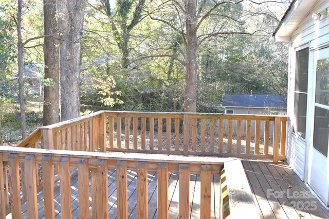 $1,850 | 320 West Stewart Avenue, Mooresville, NC 28115