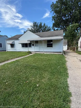 $1,500 | 26307 Woodmont Street, Roseville, MI 48066