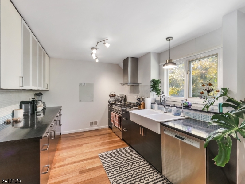 103 Park Avenue, Unit A6 Summit, NJ 07901 - Photo 11 of 22