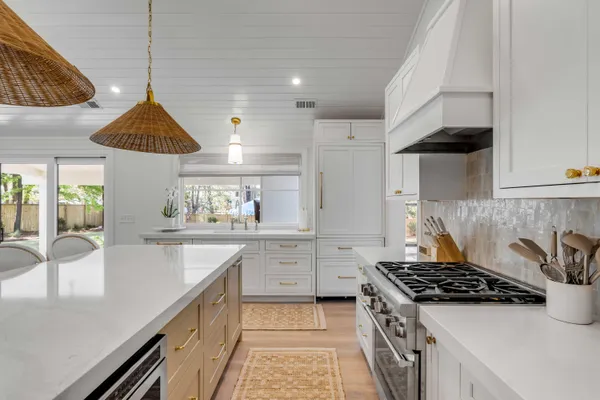 $18,000 | 690 Pelzer Drive, Mount Pleasant, SC 29464