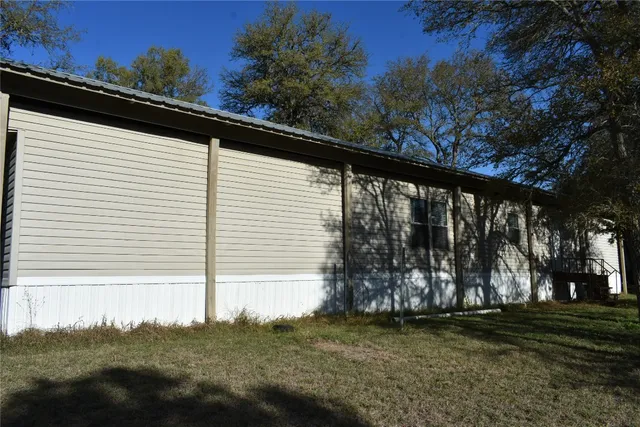 a side view of a backyard