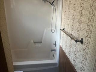 60 East Canyon View Drive Ransom Canyon, TX 79366 - Photo 22 of 32 a bathroom with a shower