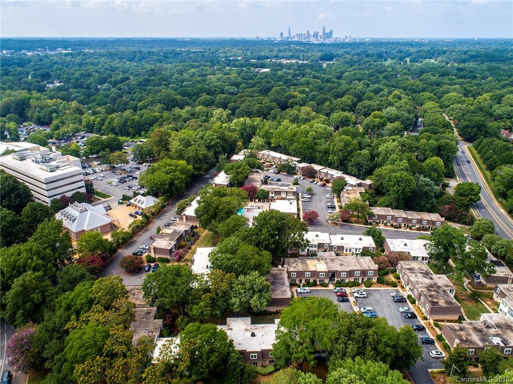 1712 Roxborough Road, Unit E Charlotte, NC 28211 - Photo 22 of 23 an aerial view of multiple house