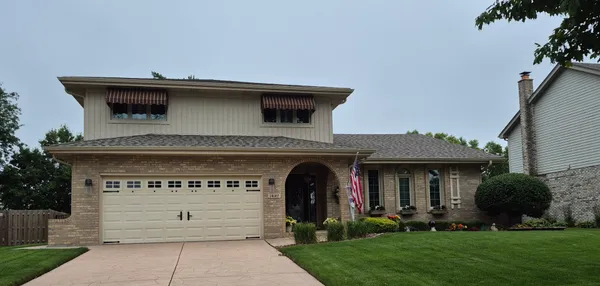 $549,900 | 14147 Mallard Drive, Orland Park, IL 60467