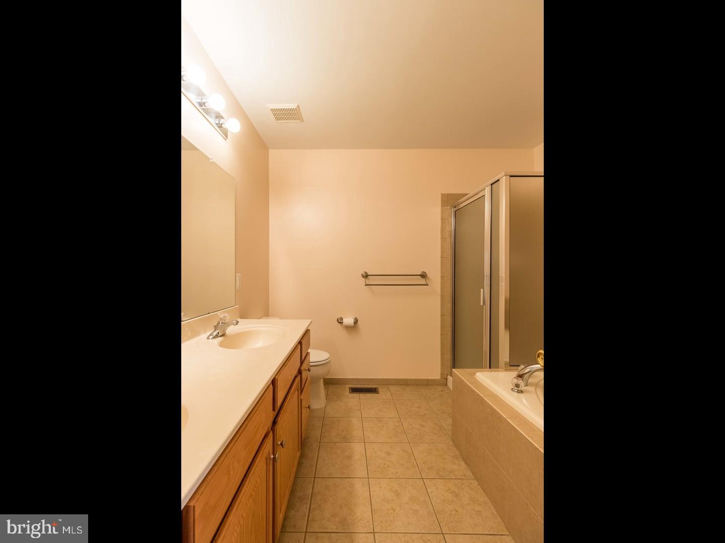 38 Cypress Point Road Westampton, NJ 08060 - Photo 20 of 32 Bathroom