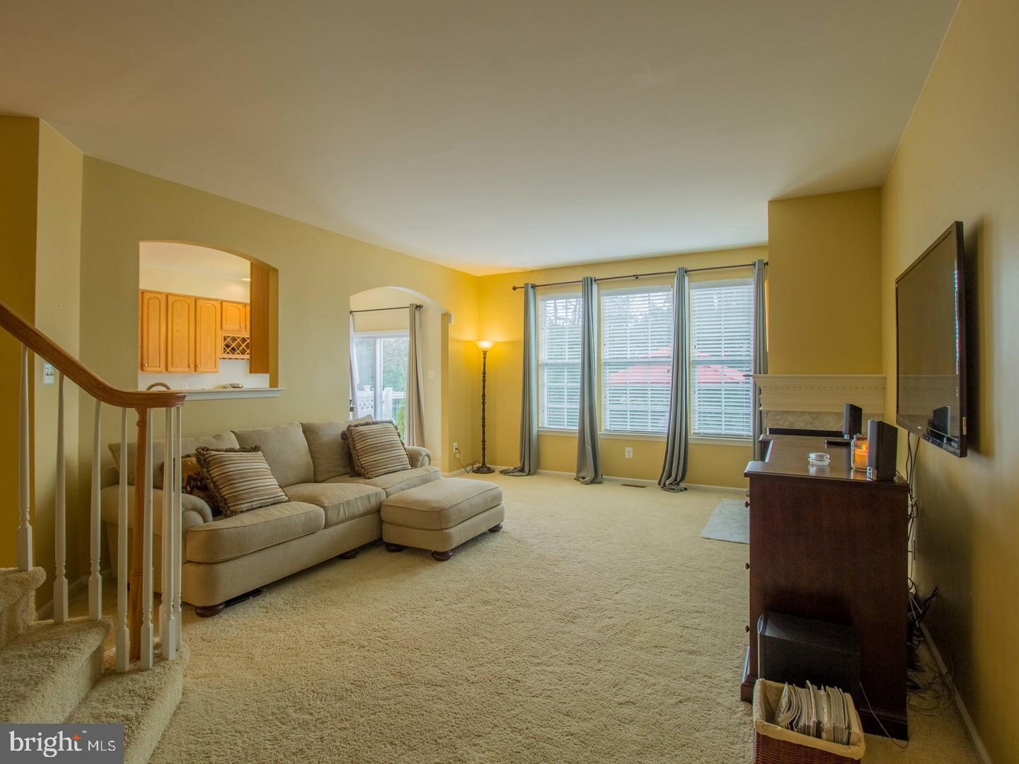 38 Cypress Point Road Westampton, NJ 08060 - Photo 7 of 32 Living Room