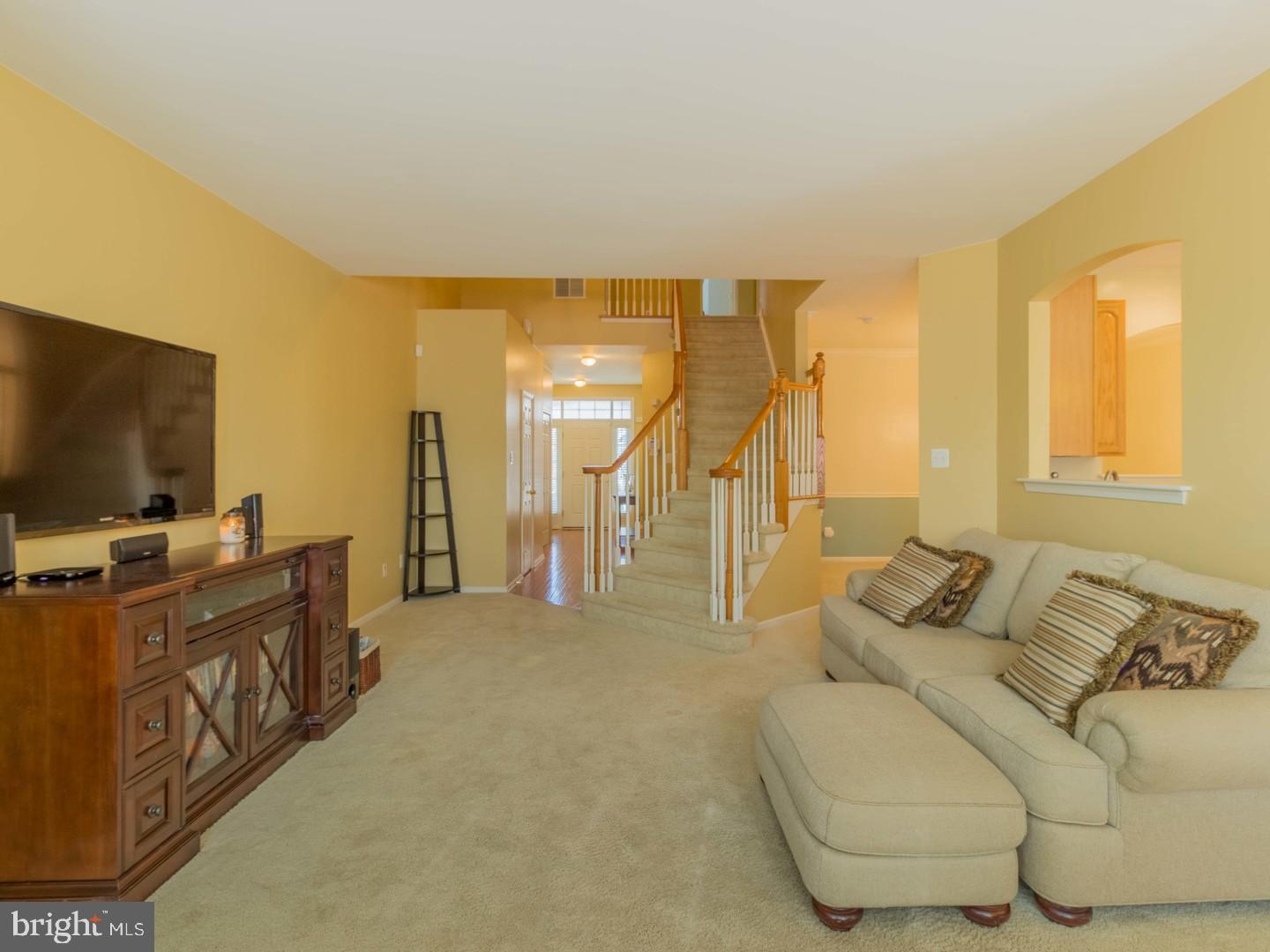 38 Cypress Point Road Westampton, NJ 08060 - Photo 9 of 32 Living Room