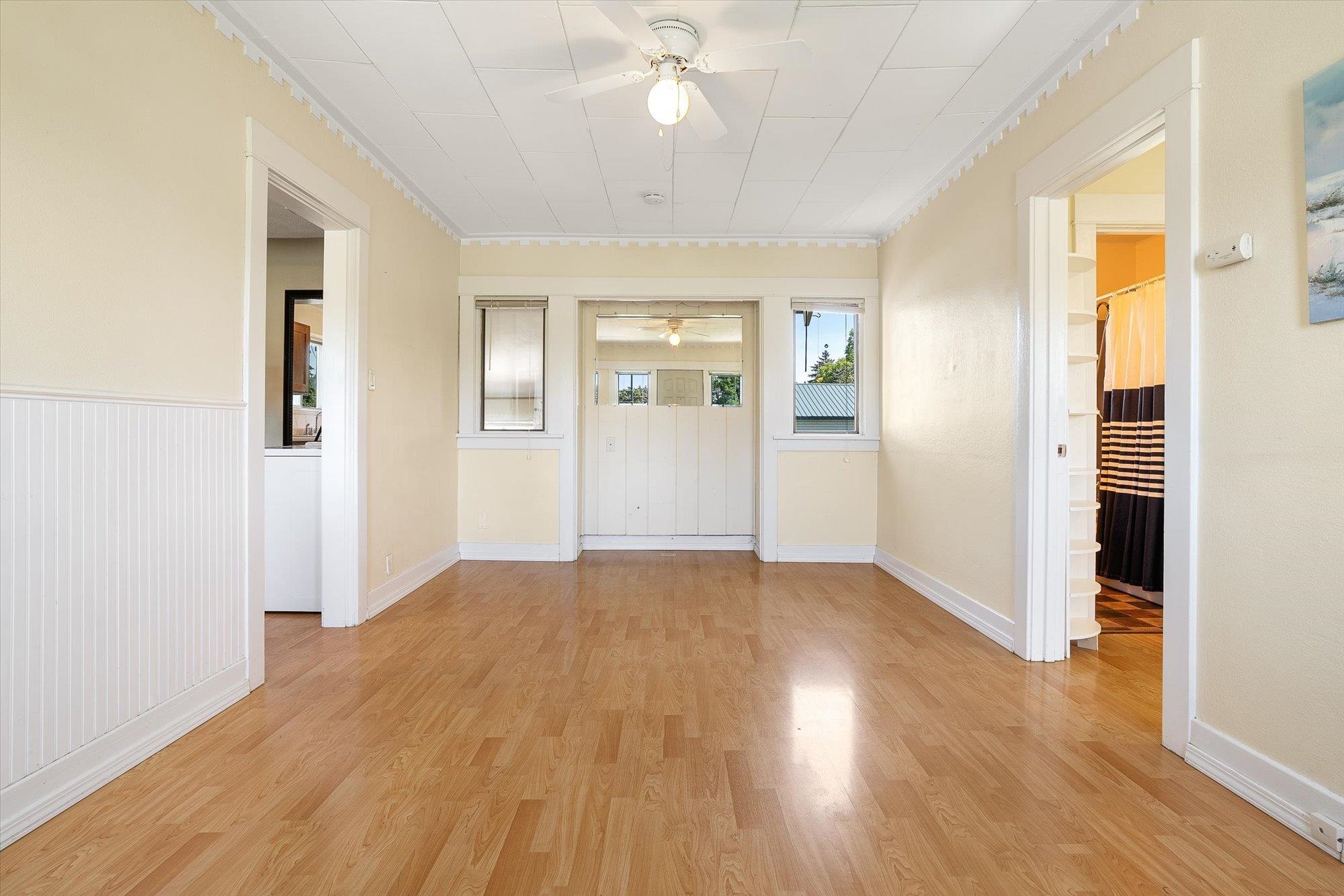 3004 North Center Road Spokane Valley, WA 99212 - Photo 4 of 28