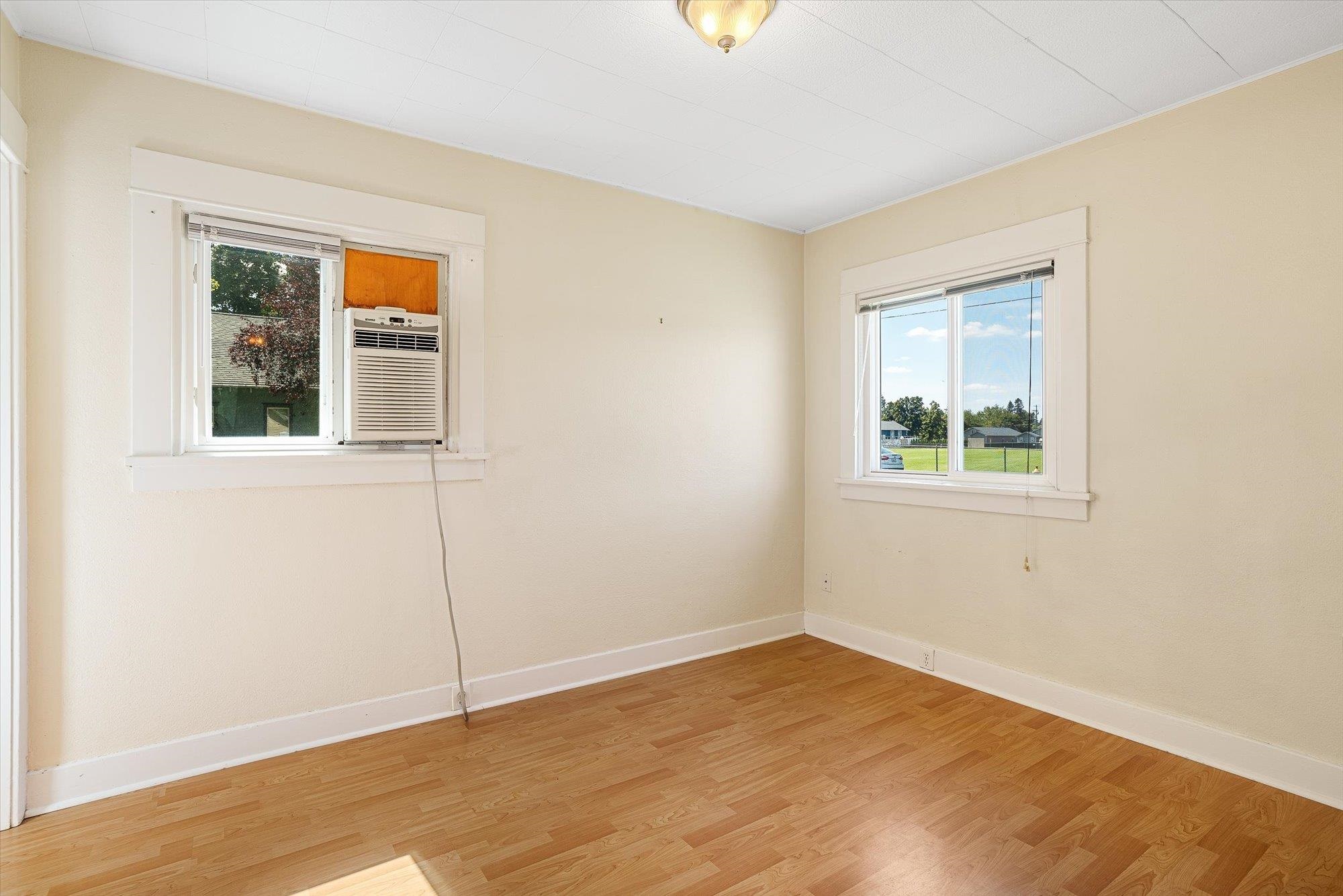 3004 North Center Road Spokane Valley, WA 99212 - Photo 9 of 28