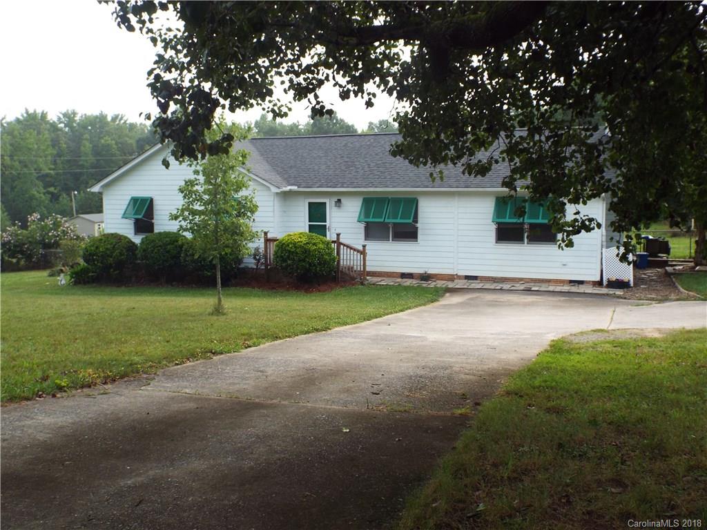 132 Loray Farm Road Dallas, NC 28034 - Photo 3 of 22