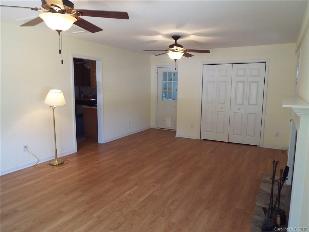 132 Loray Farm Road Dallas, NC 28034 - Photo 4 of 22