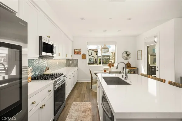 $889,000 | 1613 Jade Road, Mission Viejo, CA 92691