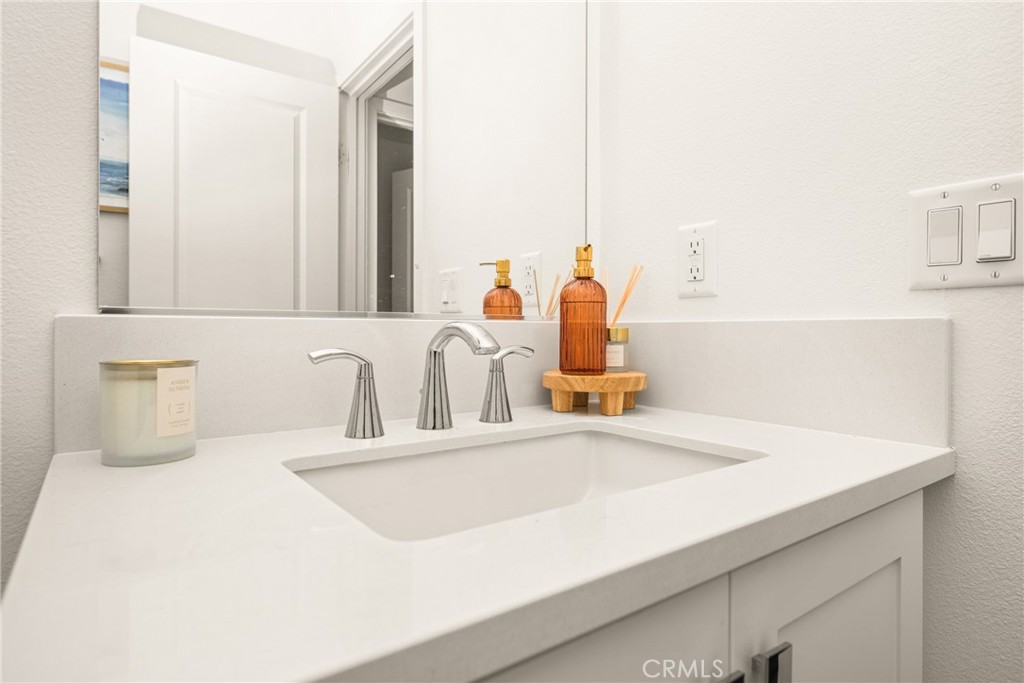 1613 Jade Road Mission Viejo, CA 92691 - Photo 23 of 51