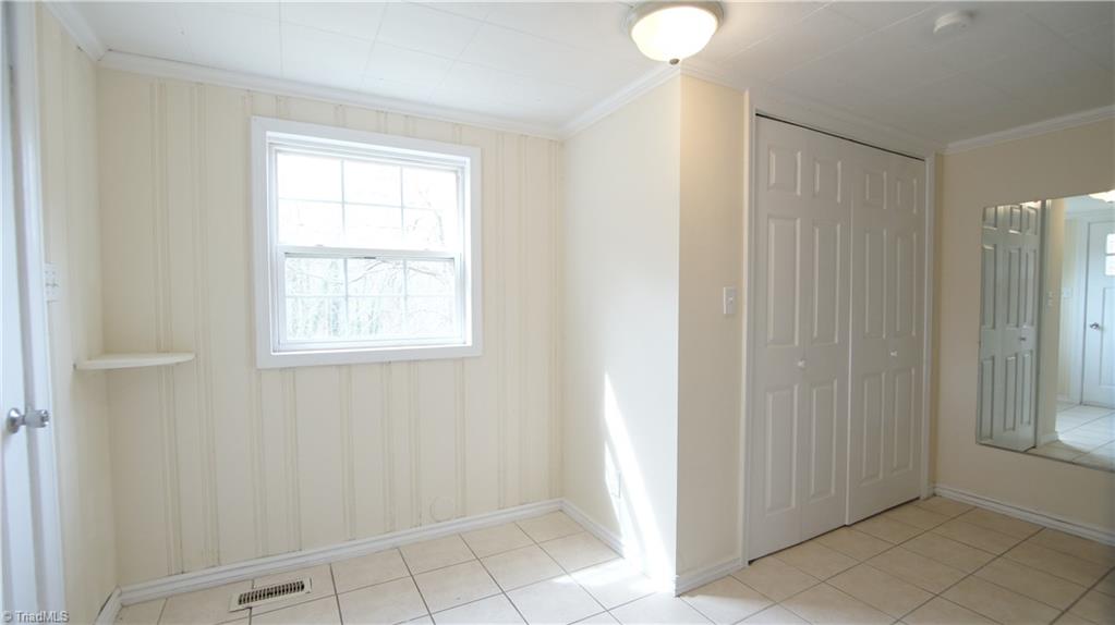 620 Oak Summit Road Winston-Salem, NC 27105 - Photo 14 of 26 Gallery Image 14