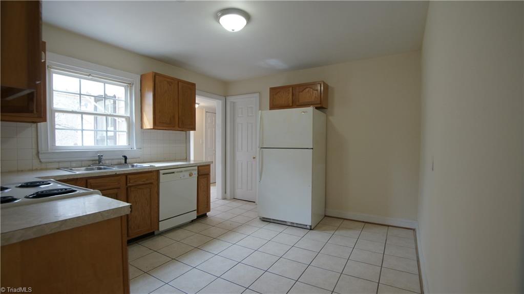 620 Oak Summit Road Winston-Salem, NC 27105 - Photo 7 of 26 Gallery Image 7