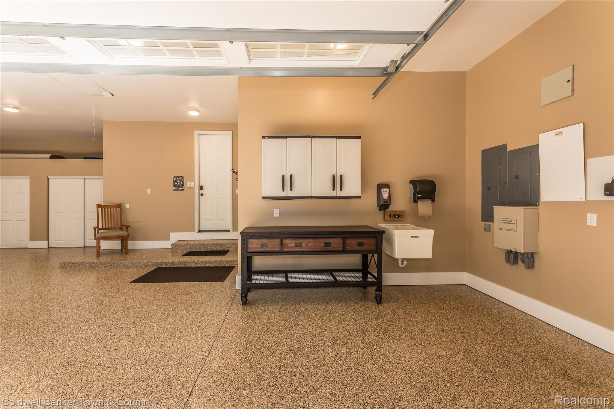 3095 Hunter Road Brighton, MI 48114 - Photo 37 of 92 DSC_1988.jpg