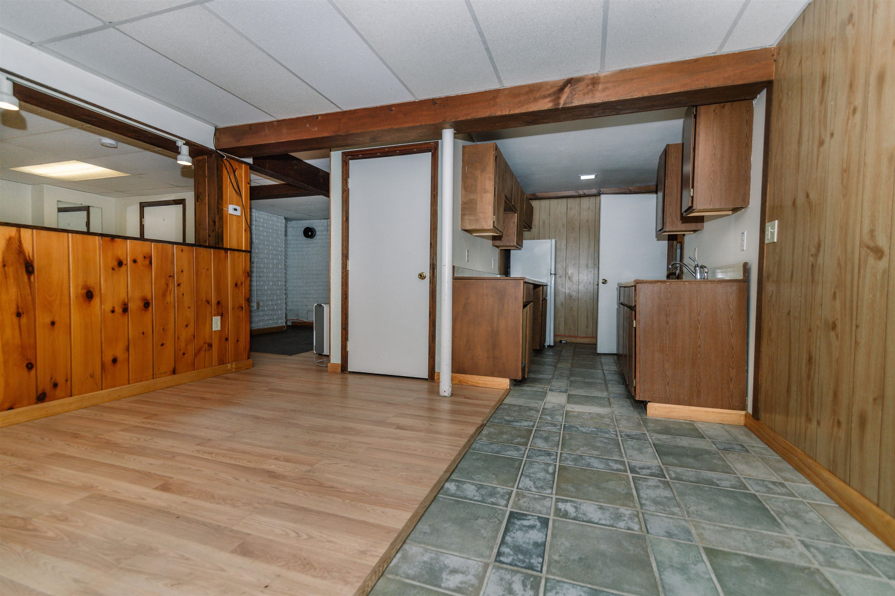 146 Hampstead Road Sandown, NH 03873 - Photo 31 of 40
