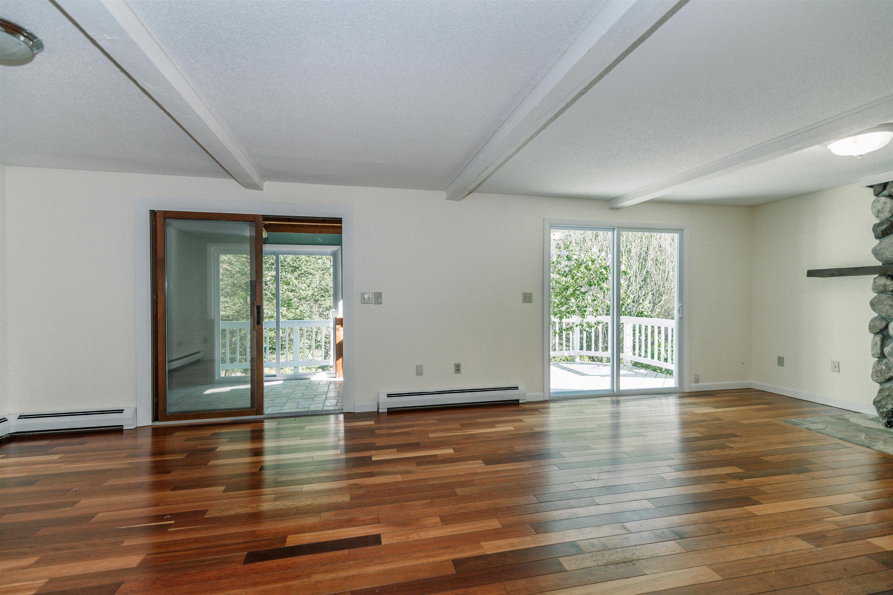146 Hampstead Road Sandown, NH 03873 - Photo 7 of 40