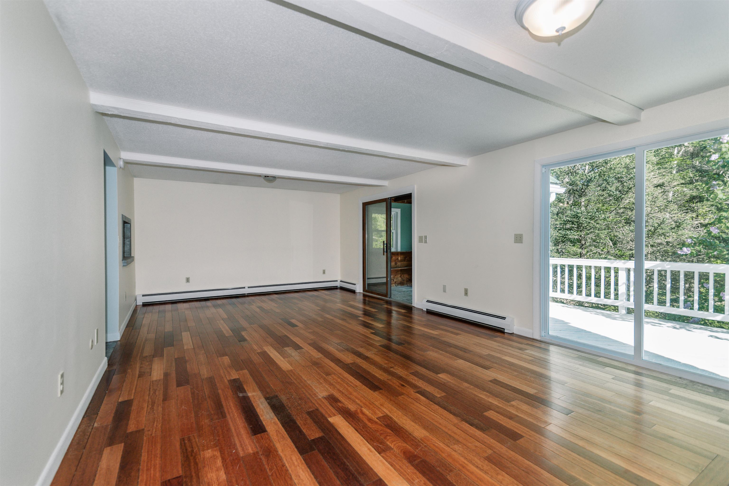 146 Hampstead Road Sandown, NH 03873 - Photo 9 of 40