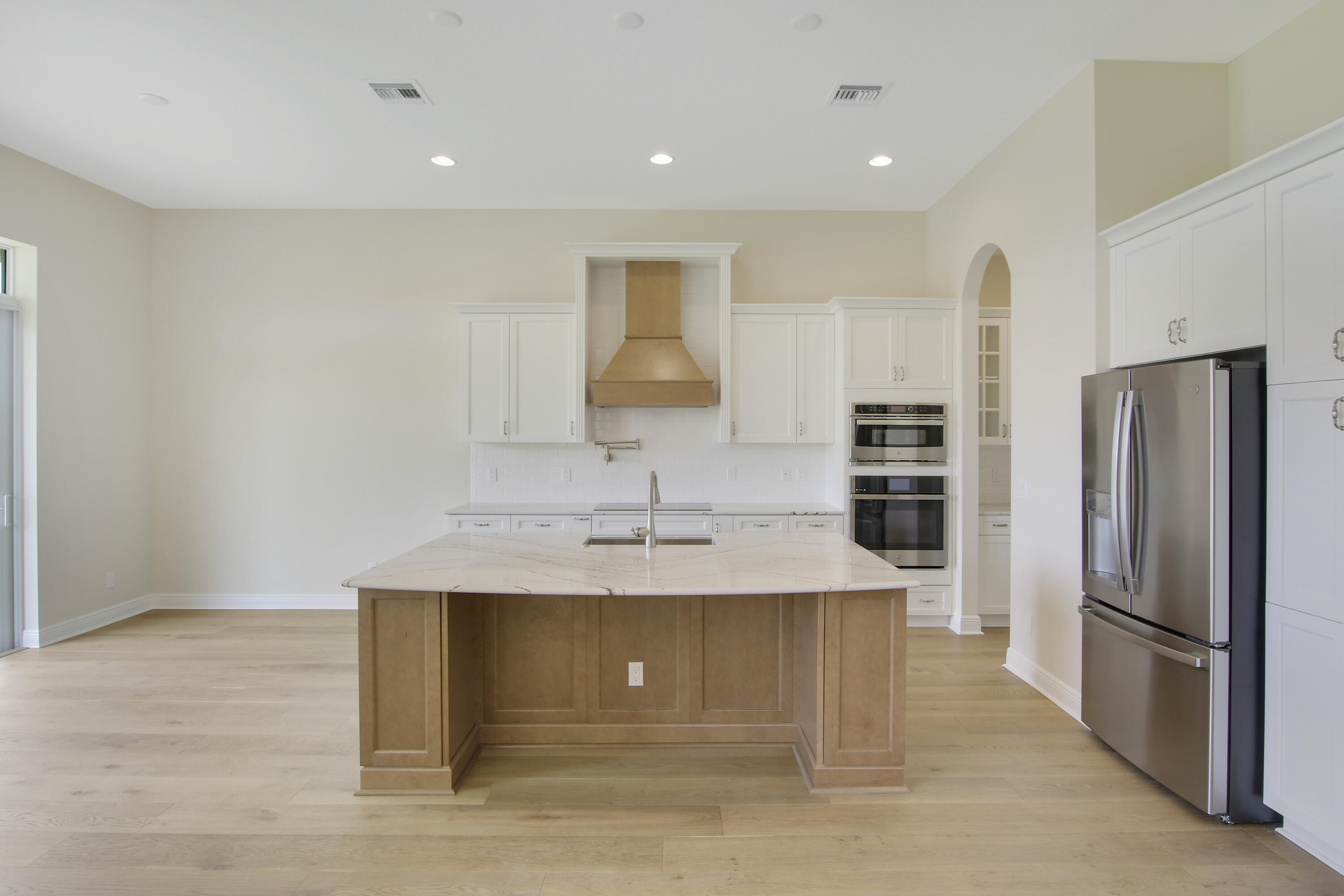 9039 Southwest Roccia Way Port St. Lucie, FL 34987 - Photo 12 of 80 Kitchen