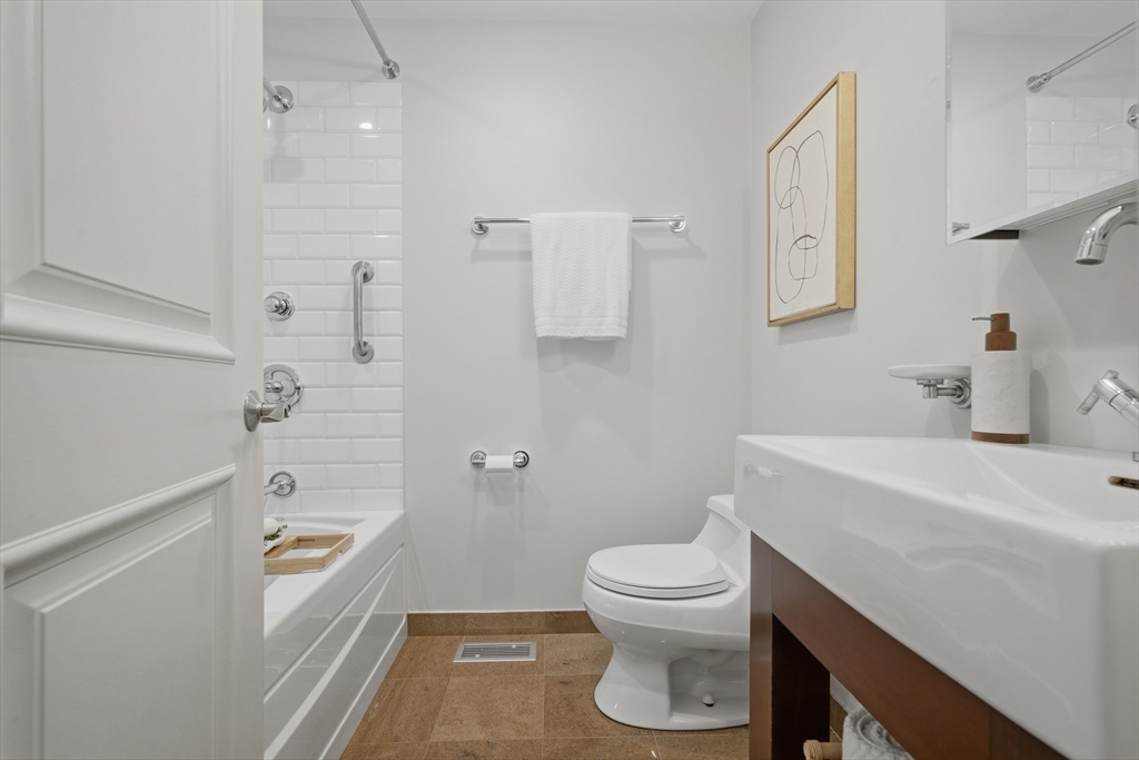 75 Rutland Street, Unit 1 Boston, MA 02118 - Photo 20 of 25 Gallery Image 20