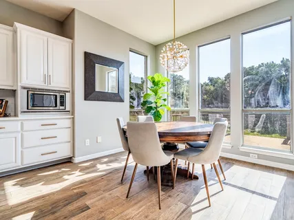 $870,000 | 100 Empire Court, Austin, TX 78737
