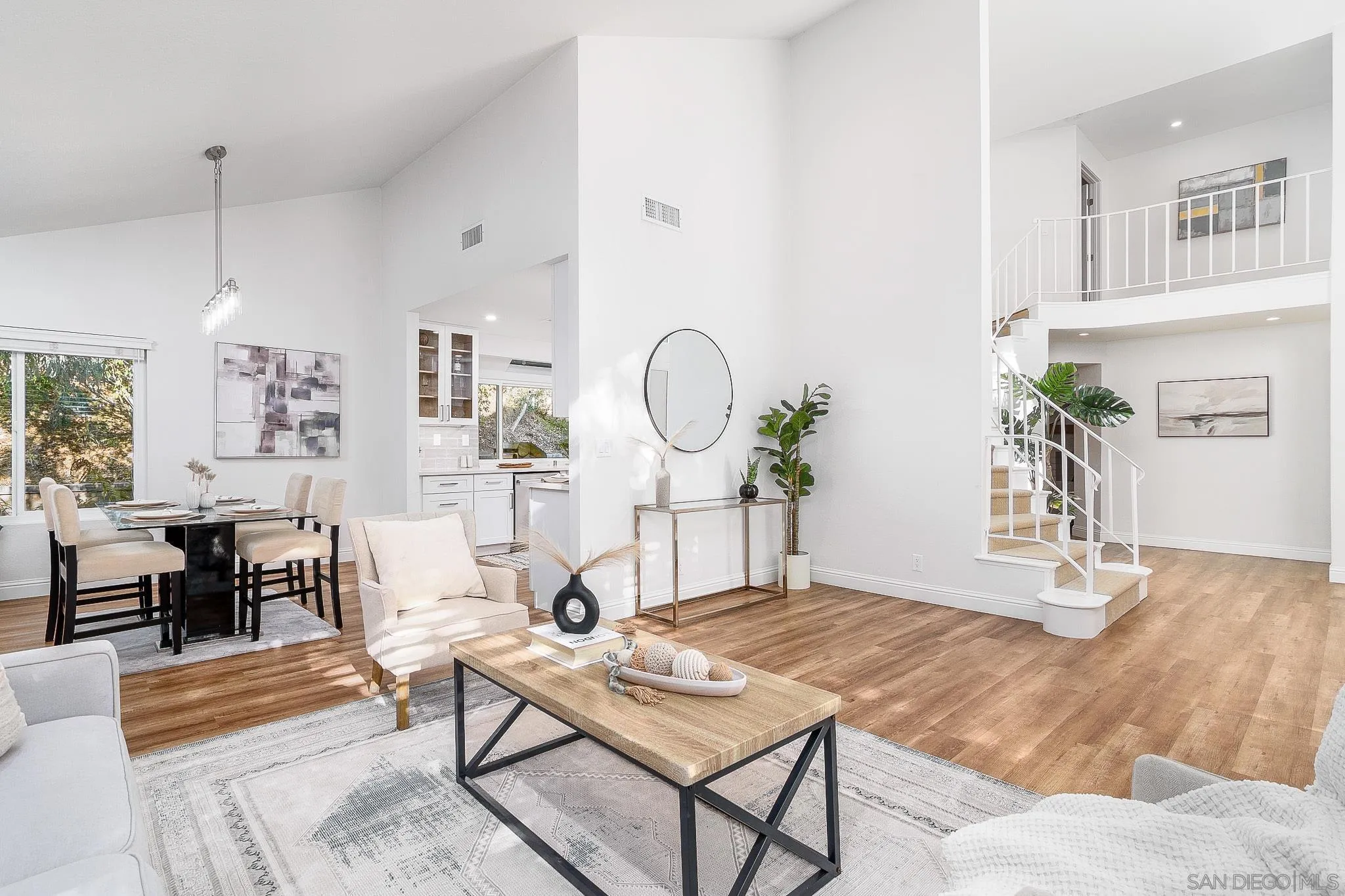 534 Shanas Lane Encinitas, CA 92024 - Photo 6 of 43