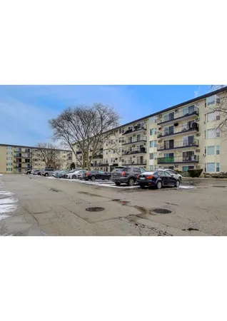 $199,000 | 5506 Lincoln Avenue, Unit A521, Morton Grove, IL 60053
