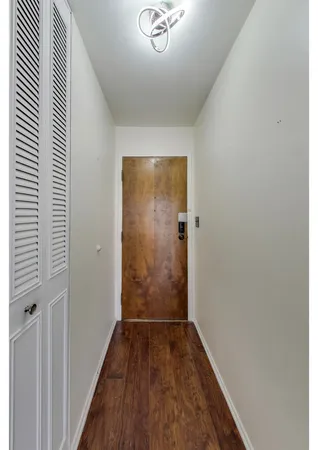 $199,000 | 5506 Lincoln Avenue, Unit A521, Morton Grove, IL 60053