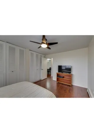 $199,000 | 5506 Lincoln Avenue, Unit A521, Morton Grove, IL 60053