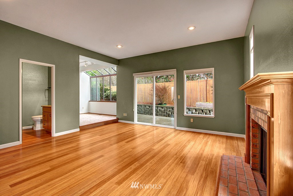 13448 Southeast 184th Street Renton, WA 98058 - Photo 6 of 25 Gallery Image 6