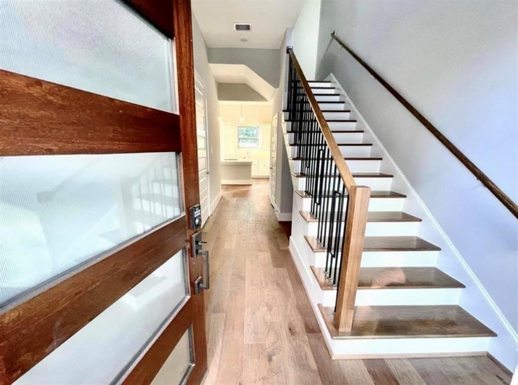 803 Thornton Road, Unit G Houston, TX 77018 - Photo 8 of 15