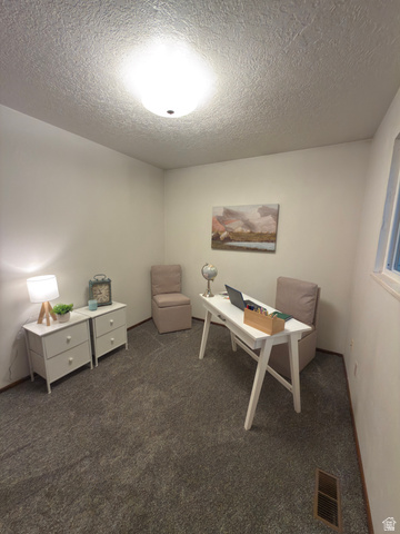 1164 East Mountain Road Logan, UT 84321 - Photo 31 of 45 Neutral tone wall finishes